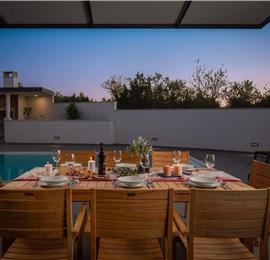 4 Bedroom Villa with Pool near Milna, Brac Island Sleeps 8 